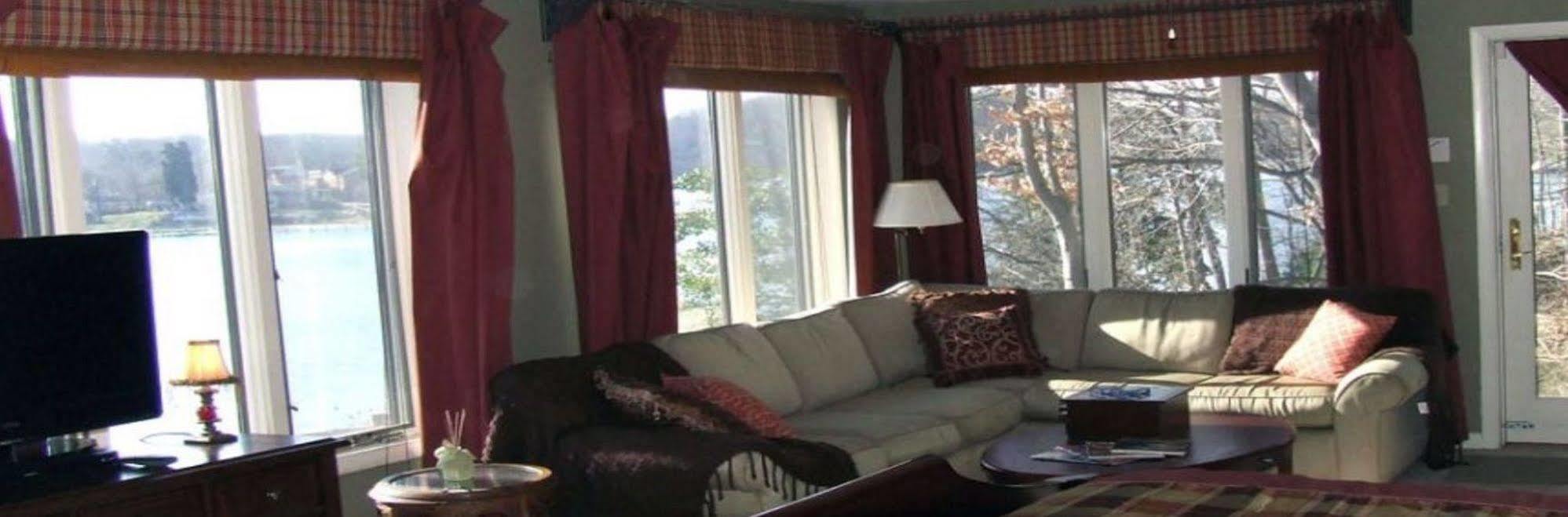 Laurel Grove Inn Riva Extérieur photo