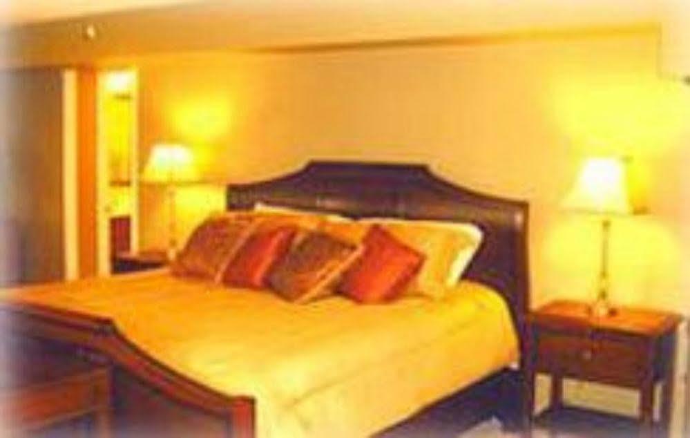 Laurel Grove Inn Riva Extérieur photo
